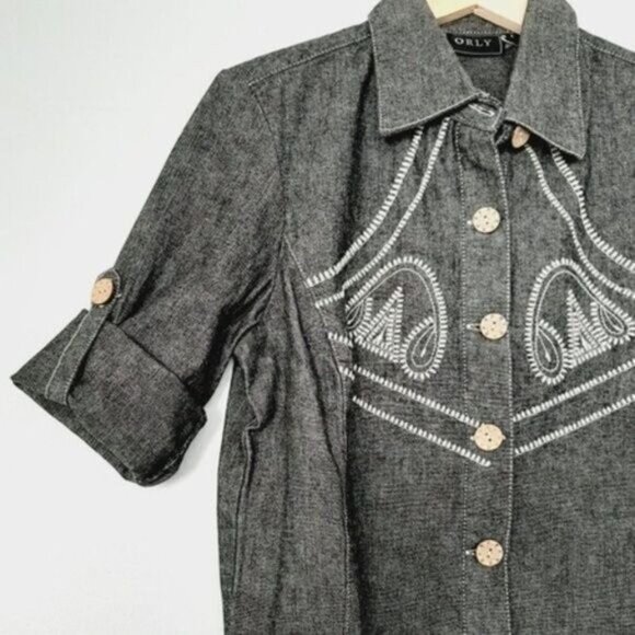 ORLY Denim 3/4 Utility Sleeve Jean Embroidery Button Down Shacket Sz 6 - Picture 3 of 13